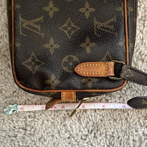 Vintage Louis Vuitton Crossbody bag - Picture 9 of 11